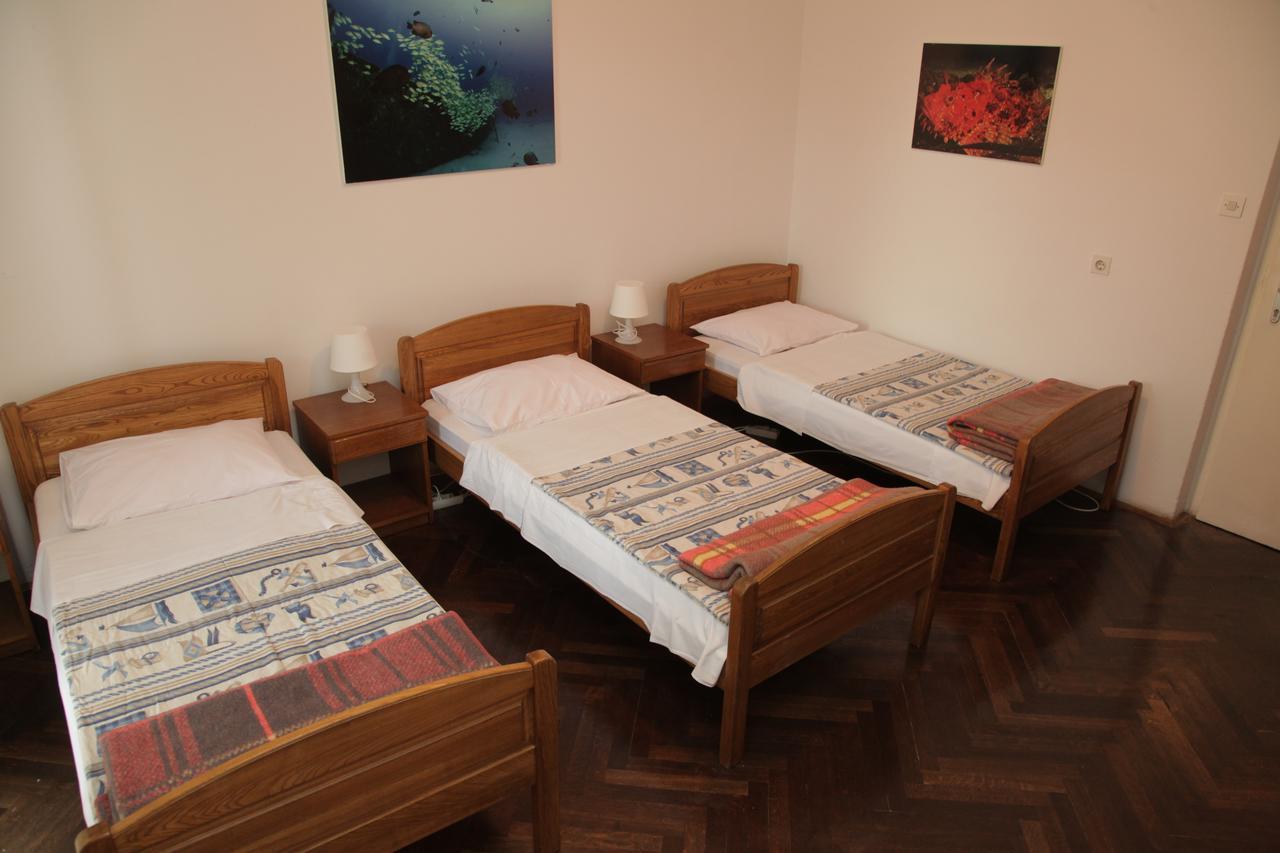 Dck Rooms Кострена Екстериор снимка