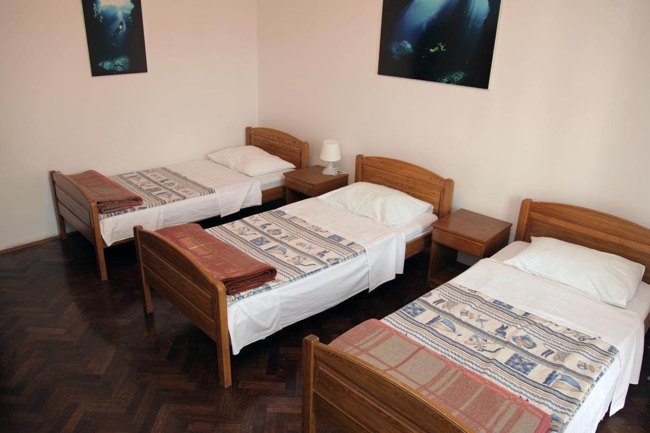Dck Rooms Кострена Екстериор снимка